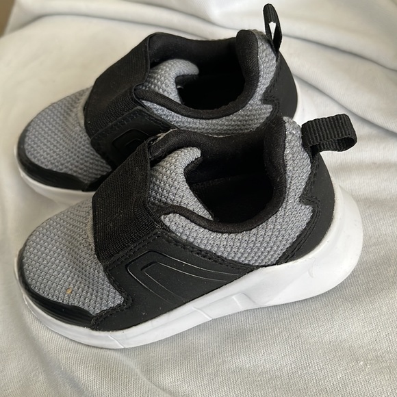 Sneakers - Picture 2 of 2